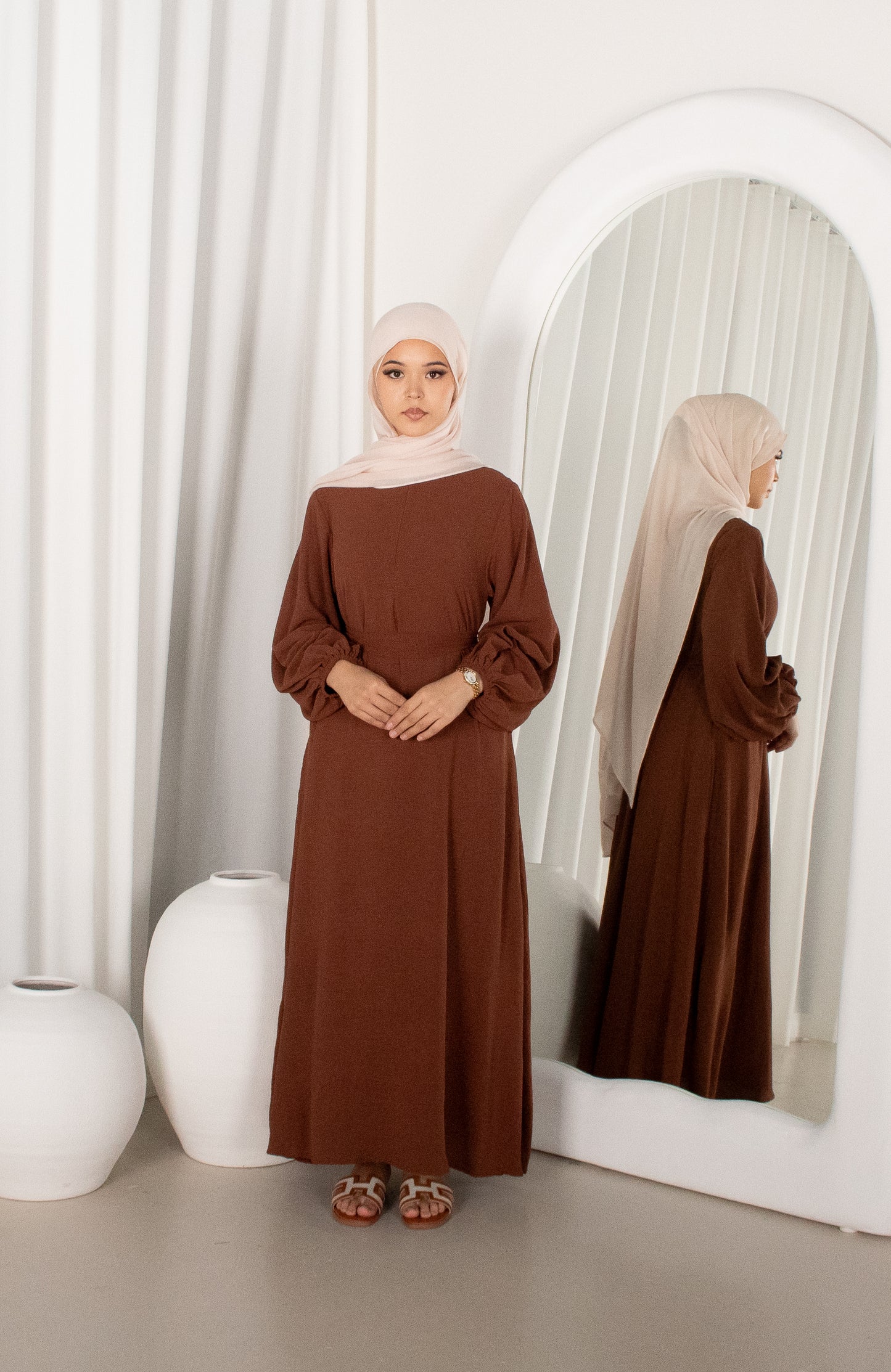 Leyla Abaya - Coffee