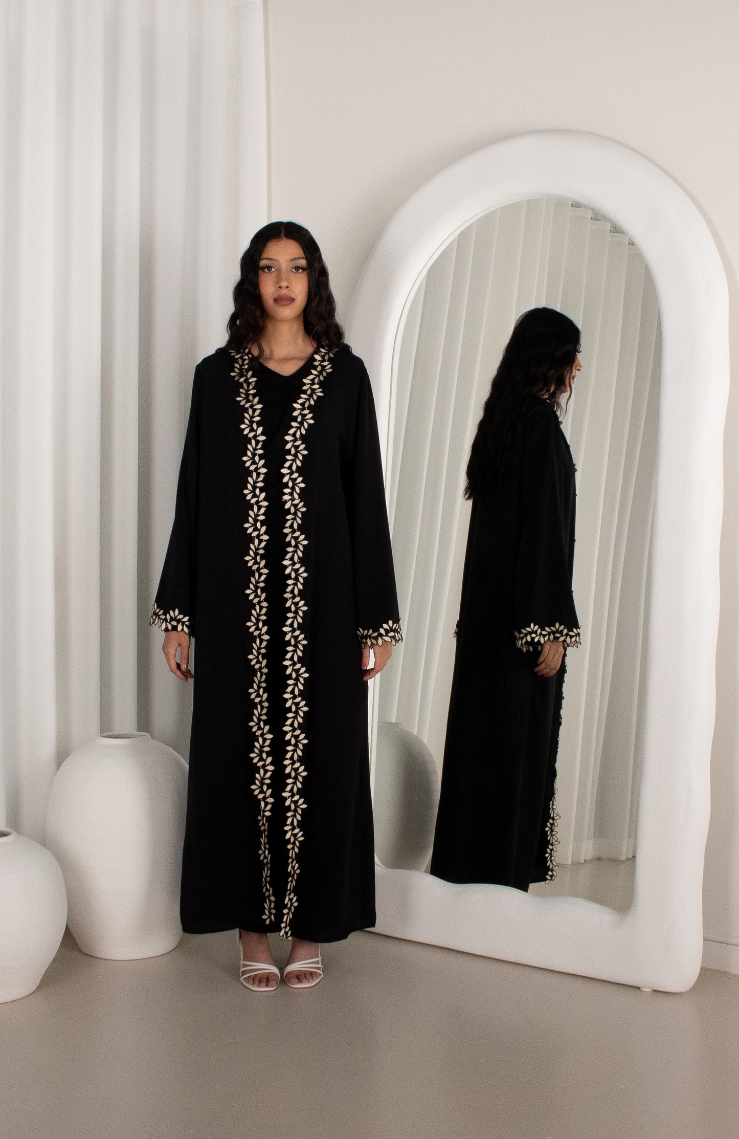 YUMNA - Black