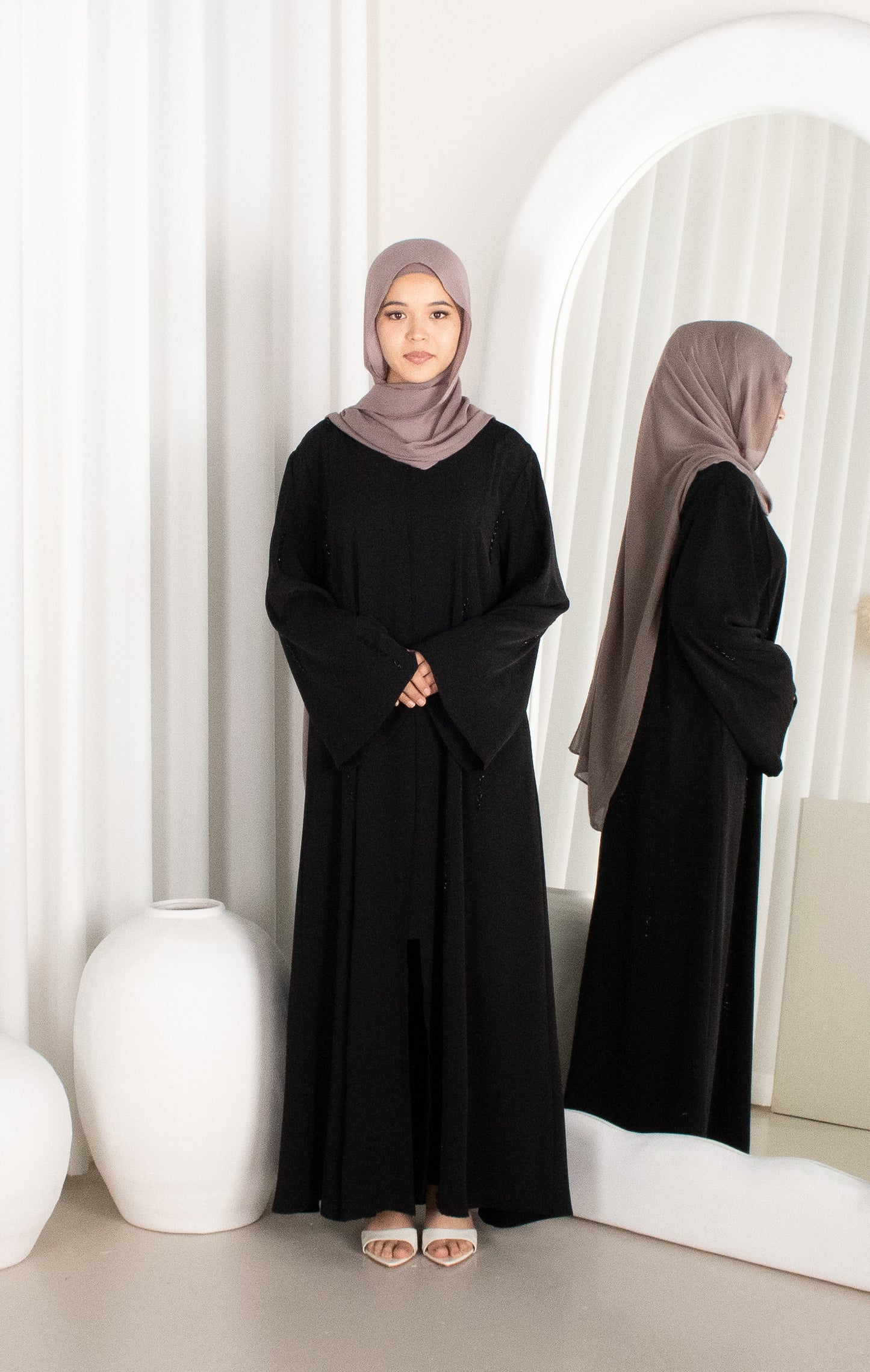 INAYA Rhinestone Abaya - Black