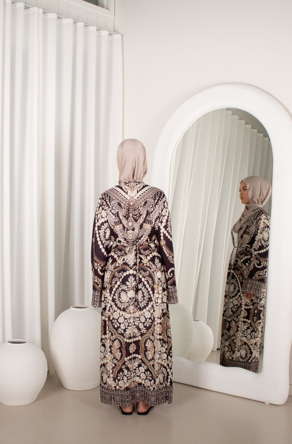 TILA Black Printed Cape, modest cape top (image 3)