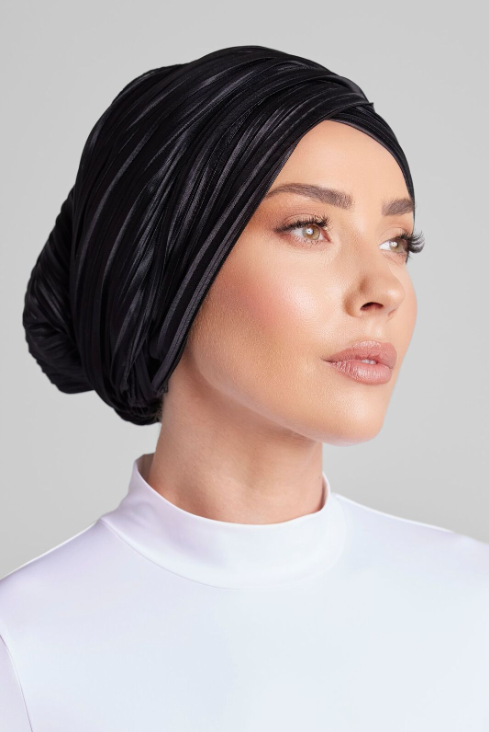BLACK PLEATED TURBAN