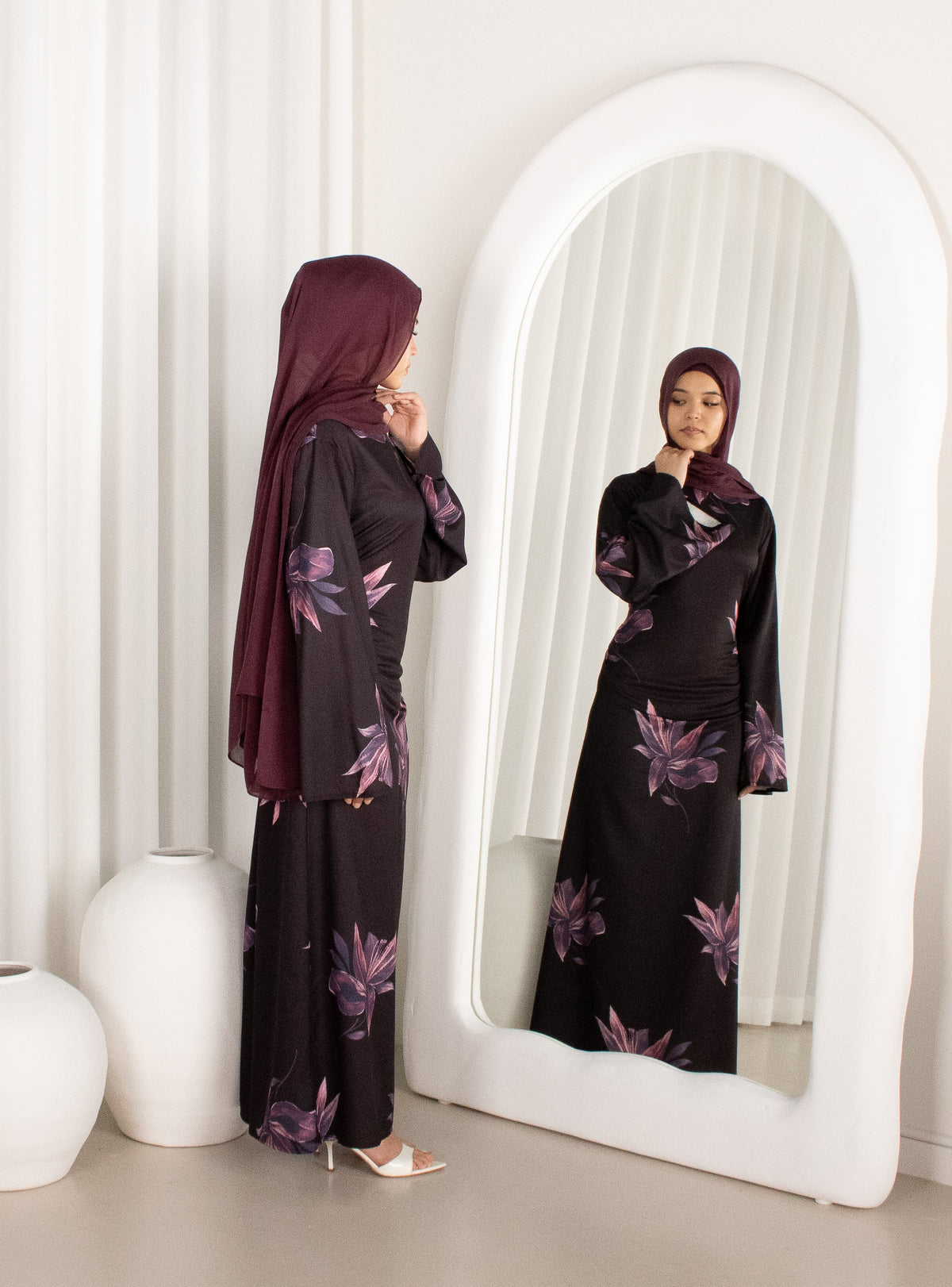 YASMINA Black