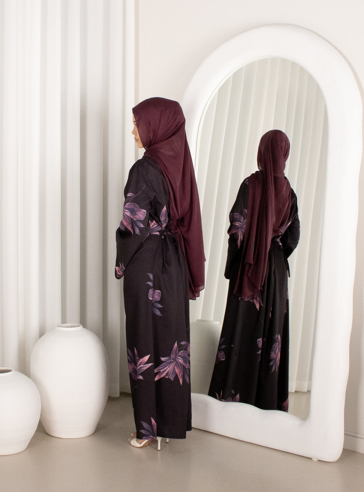 YASMINA Black