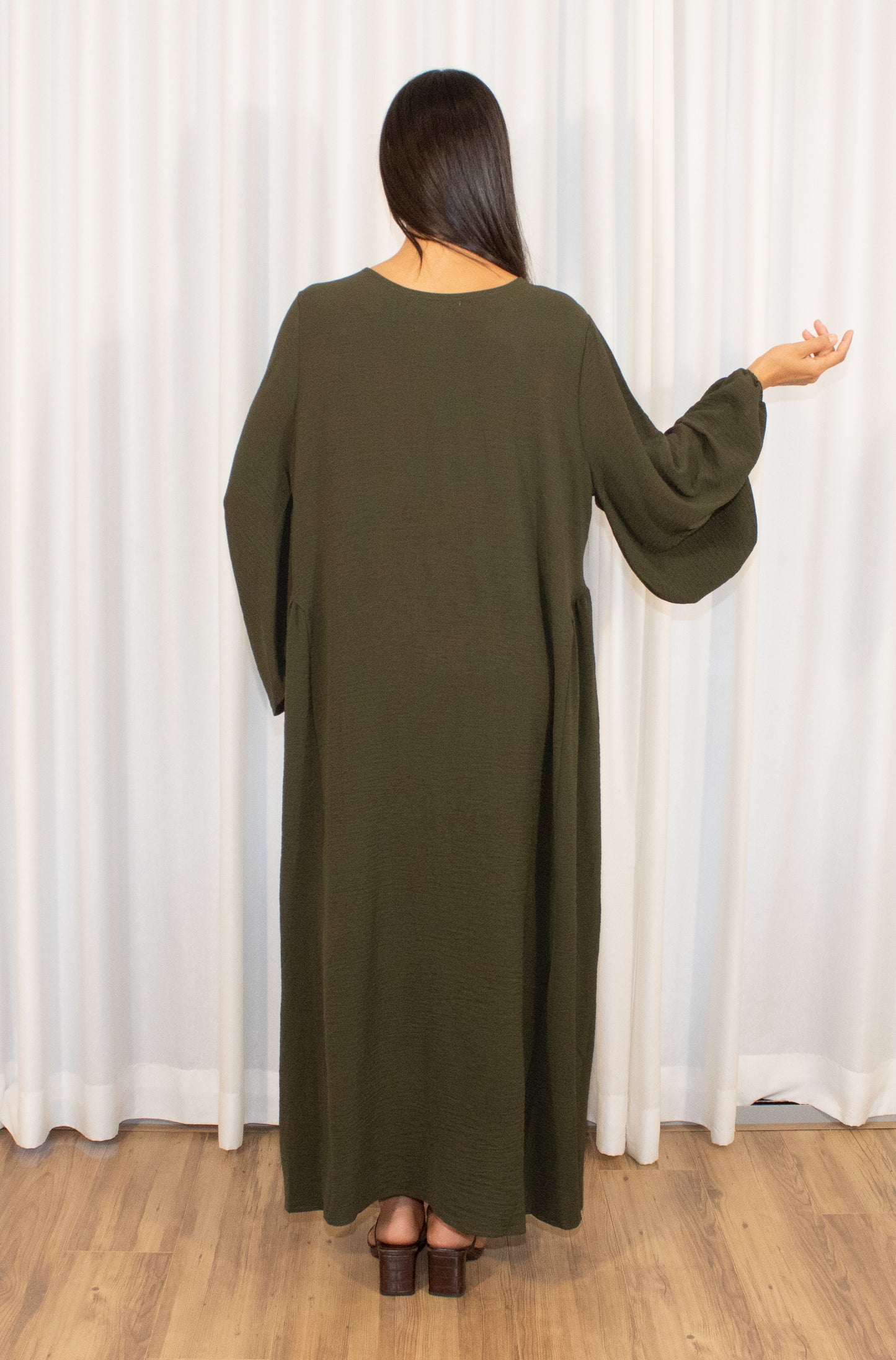 Emani Dresses (L/XL)