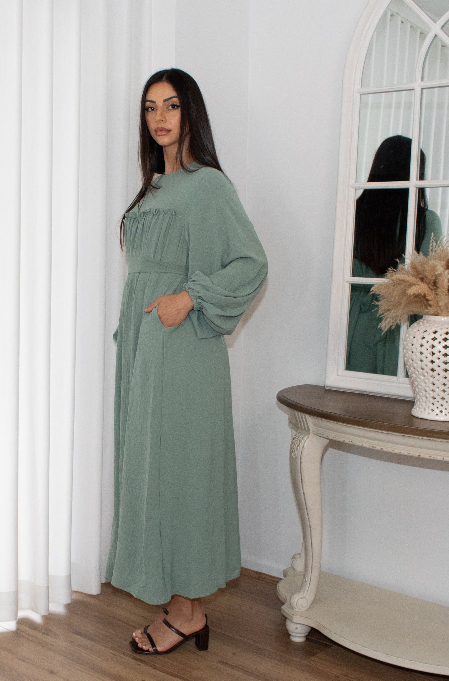 Anaqa Abaya - Mint