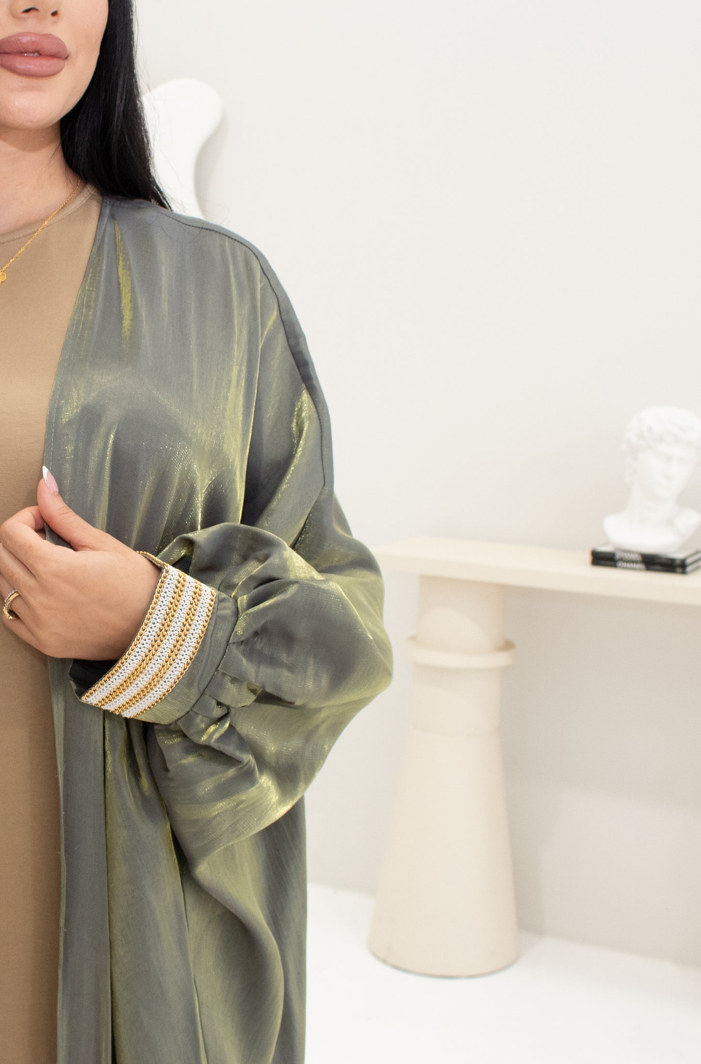 Riah Abaya