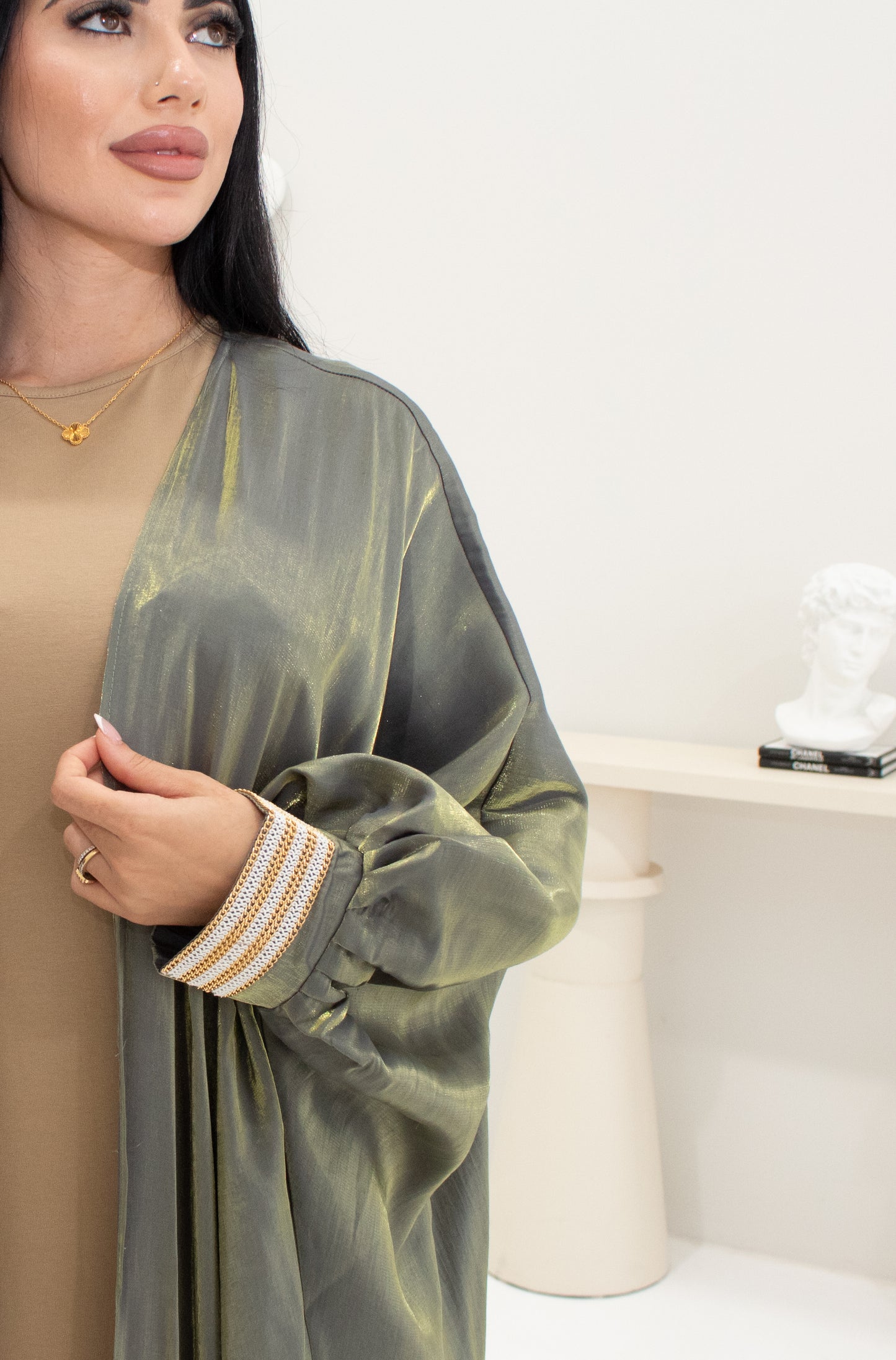 Riah Abaya