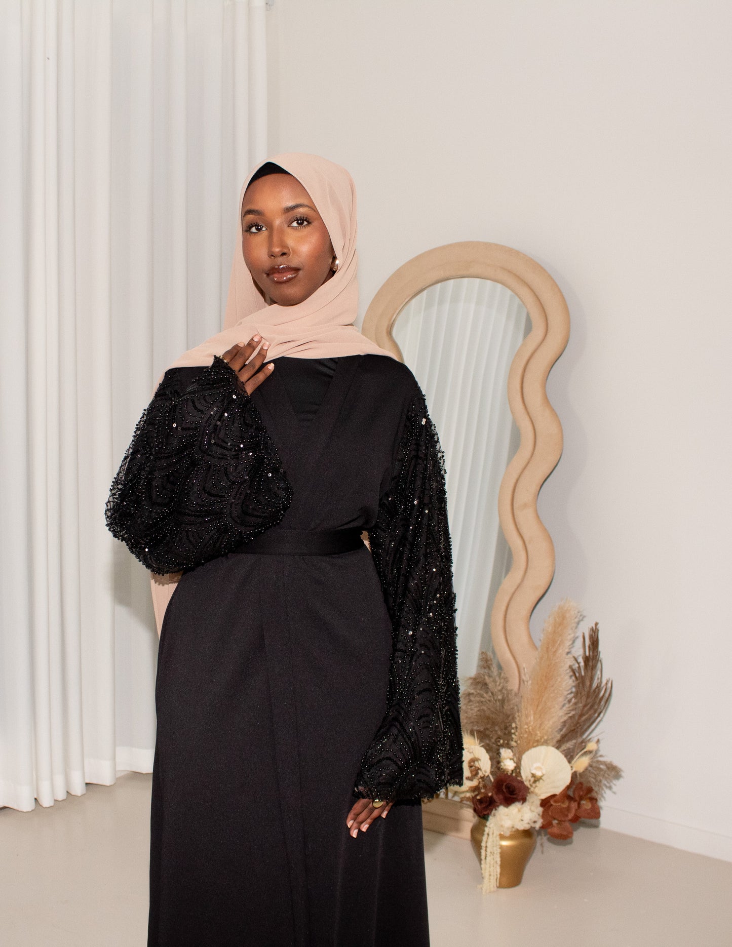 Alyah Open Abaya