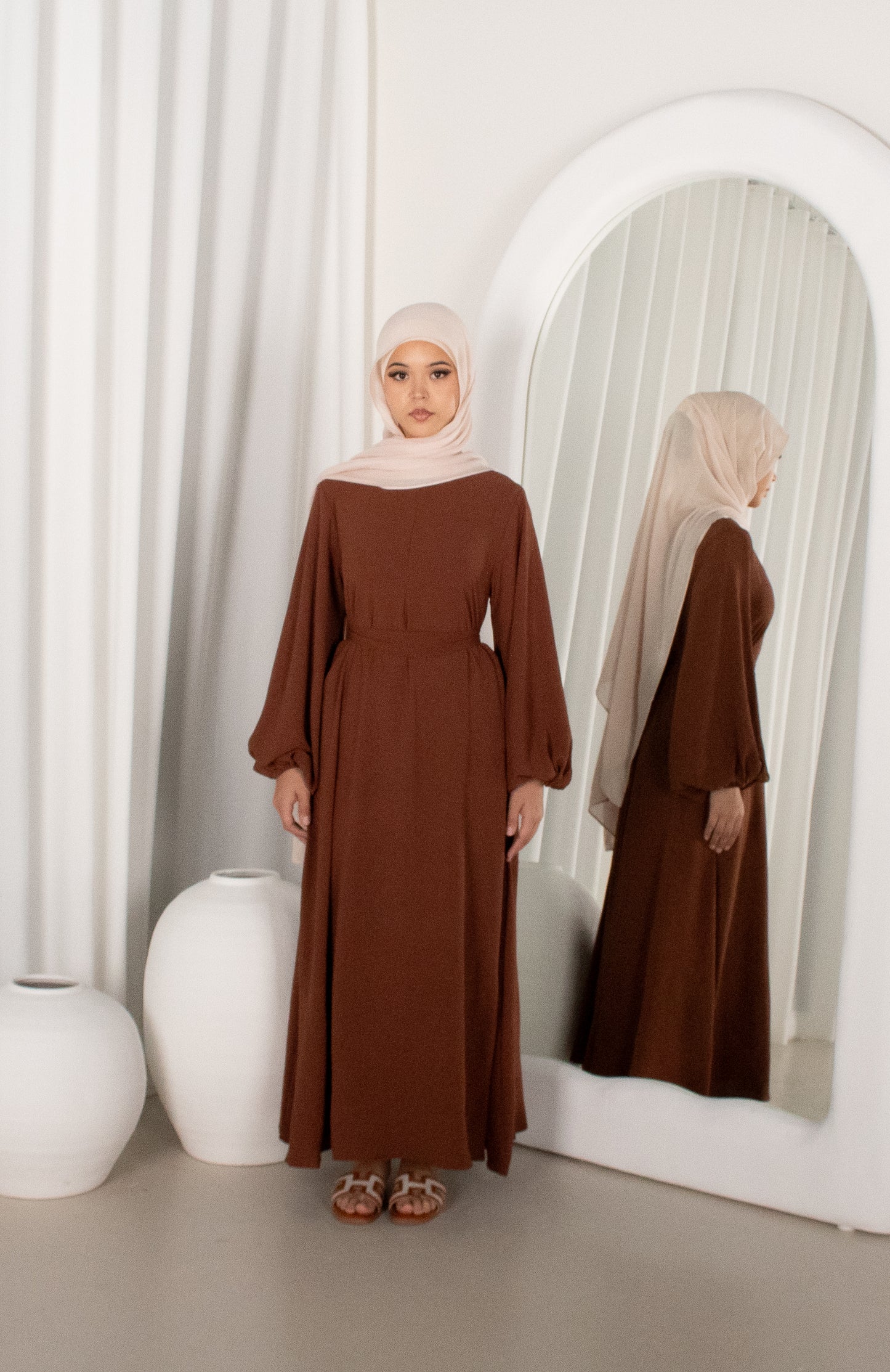 Leyla Abaya - Coffee
