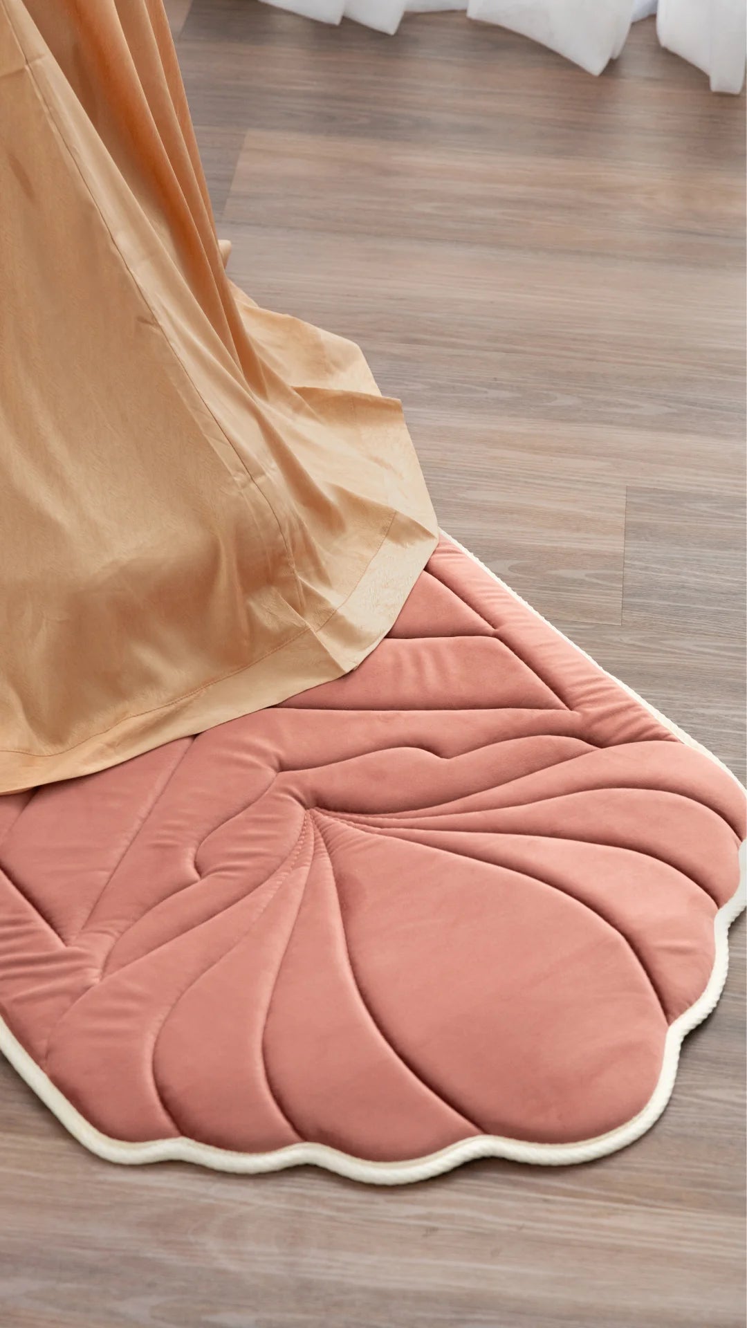 Velvet Memory Foam - Blush